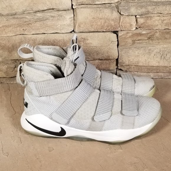 Nike Lebron Soldier XI 11 Men\'s 4.5 Gray Shoes main image 7